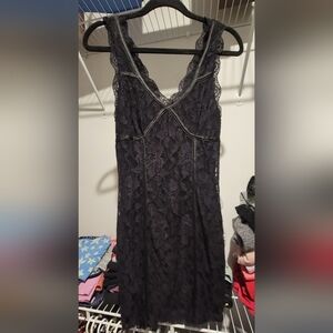 2B bebe black lace dress XS